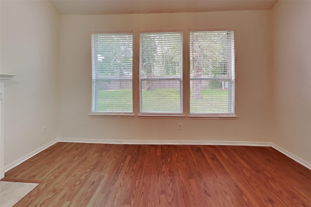 1418 Summer Rain Drive - Photo 1
