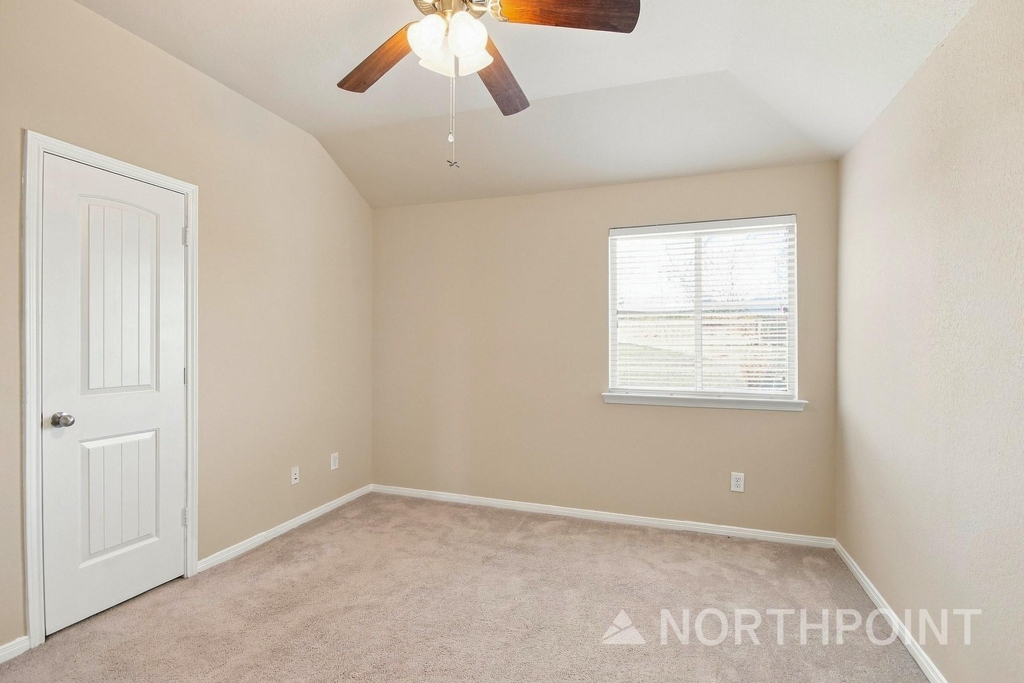22488 Toronado Ridge Lane - Photo 9