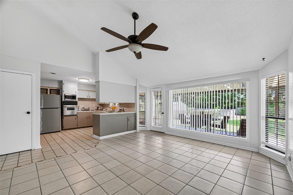5114 Beechnut Street - Photo 7