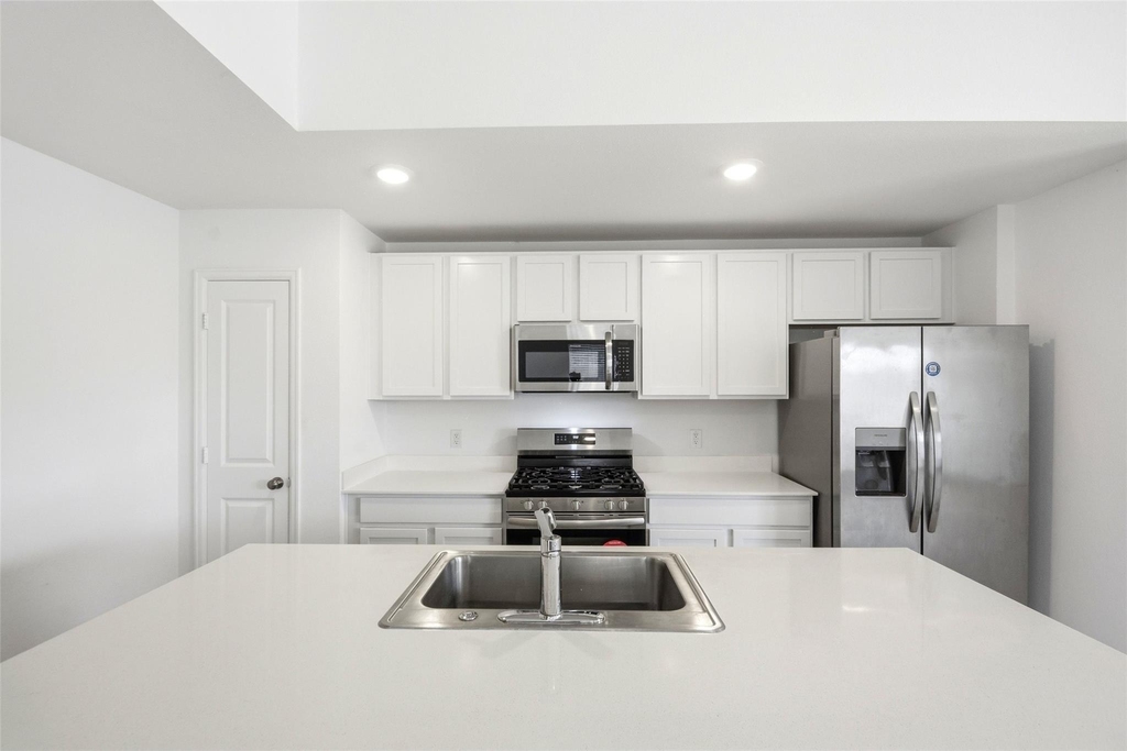 27147 Breakaway Lane - Photo 5
