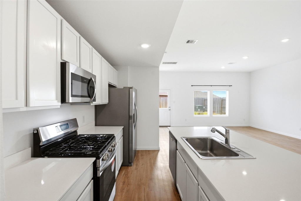 27147 Breakaway Lane - Photo 6