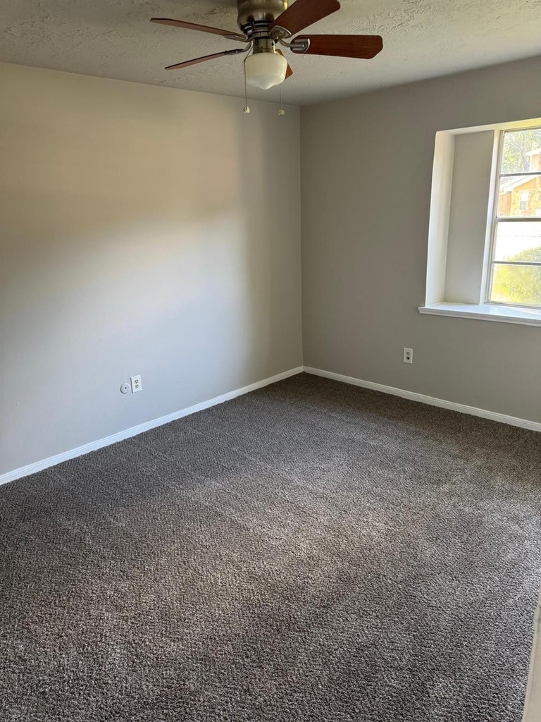 9706 Galston Lane - Photo 10