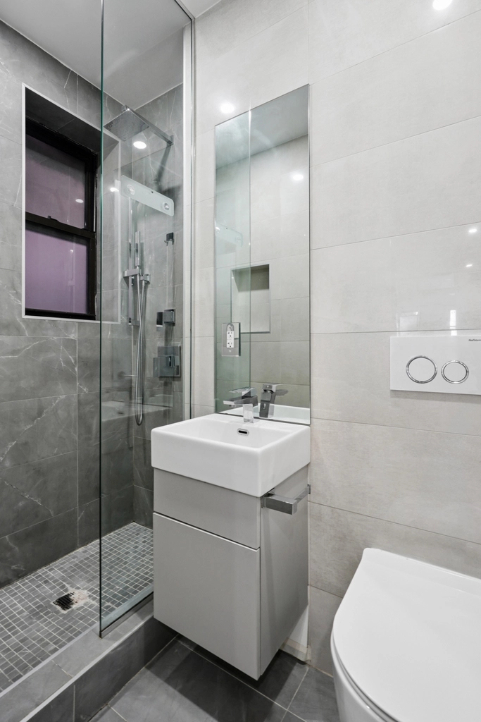 212 Lafayette Street - Photo 4
