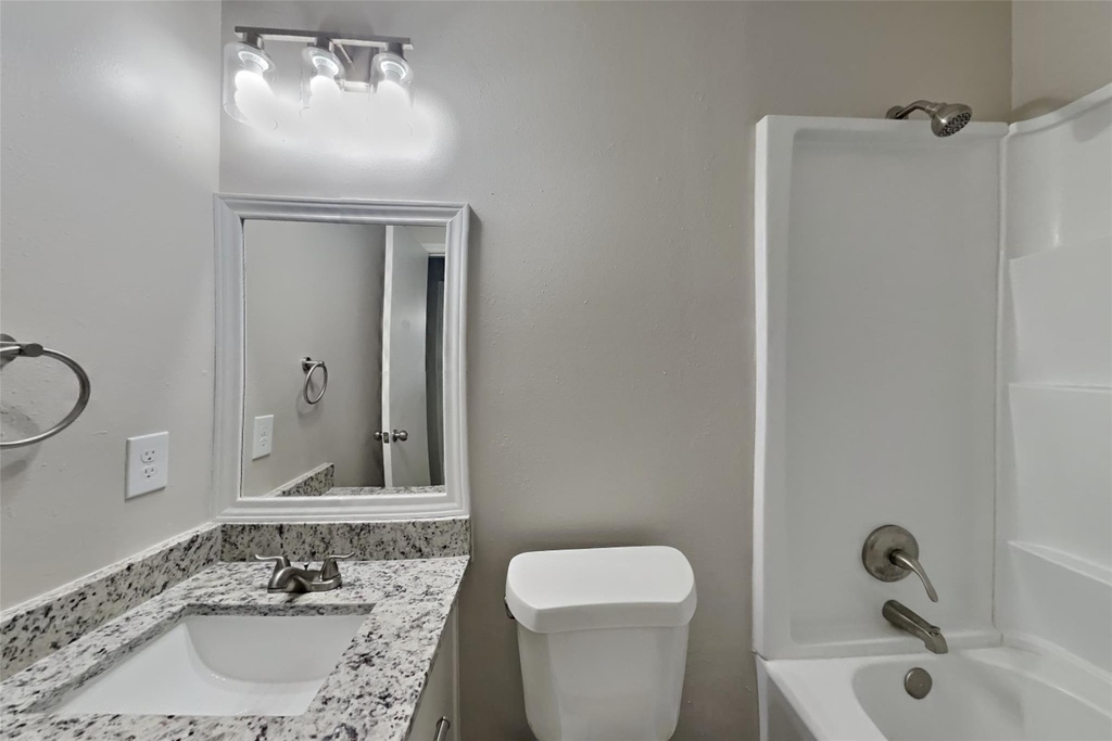 28811 Stapleford Street - Photo 15