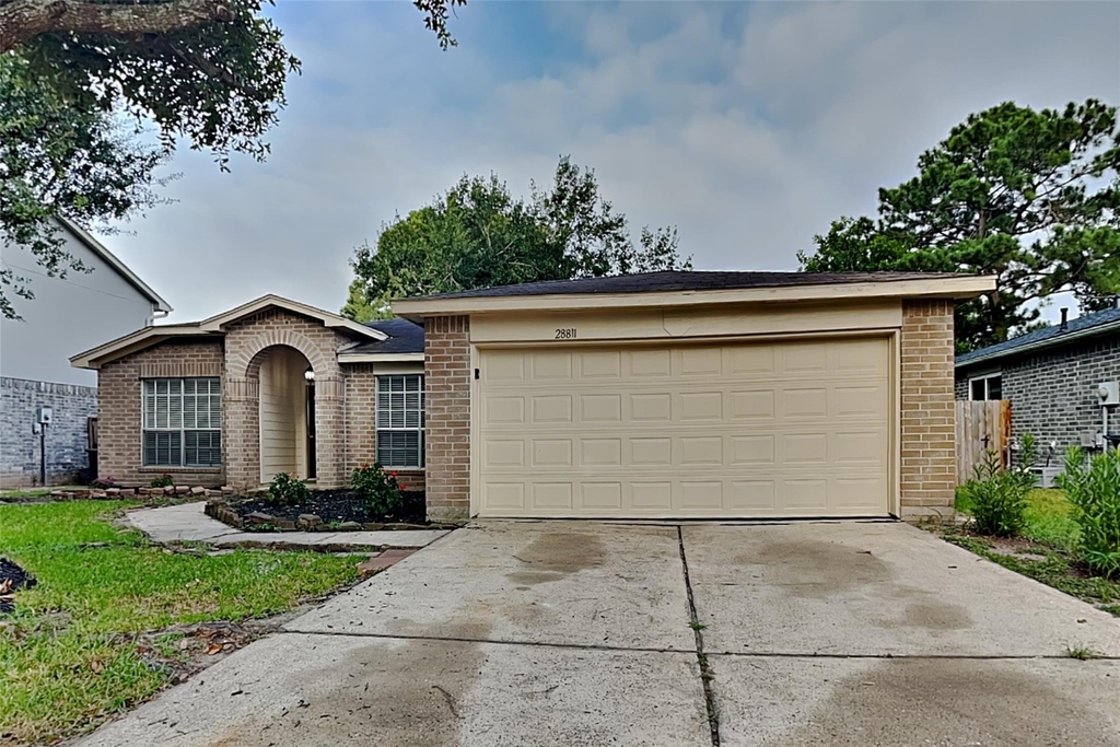 28811 Stapleford Street - Photo 0