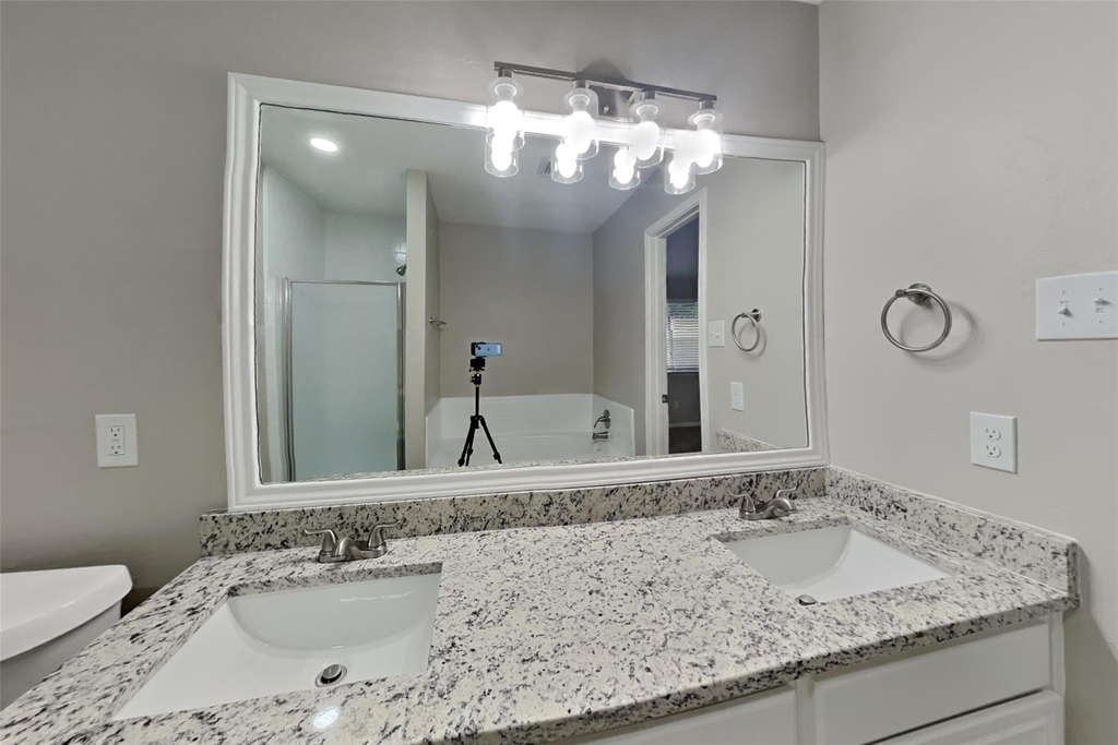 28811 Stapleford Street - Photo 8