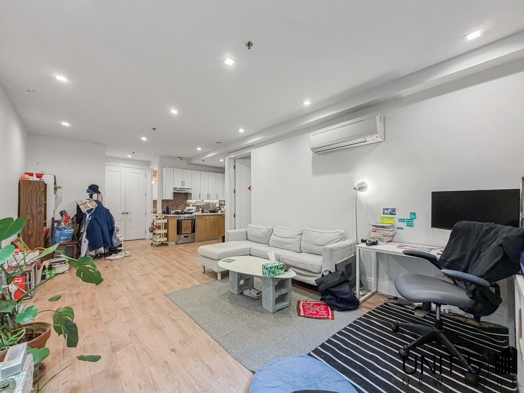 345 Eldert Street - Photo 1