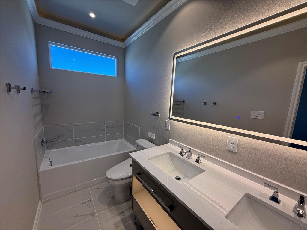 15713 Strongbow Terrace Drive - Photo 4