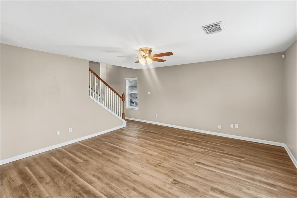 1711 Mickle Creek Drive - Photo 4
