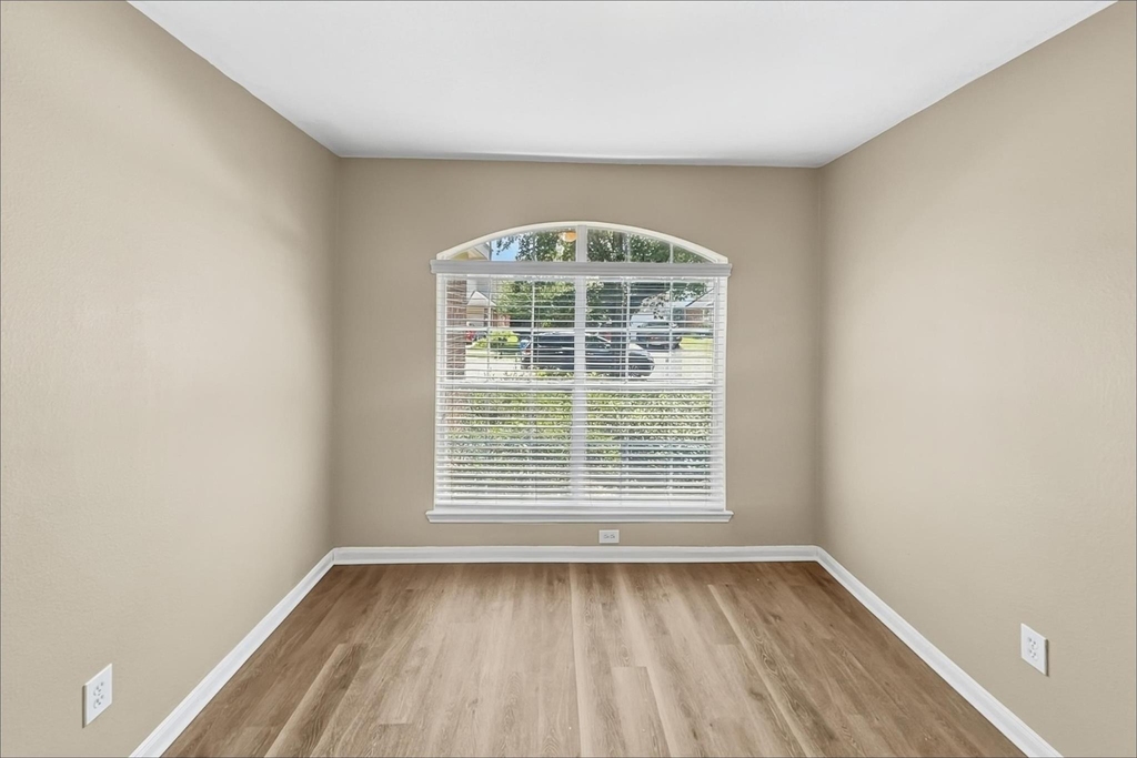 1711 Mickle Creek Drive - Photo 5