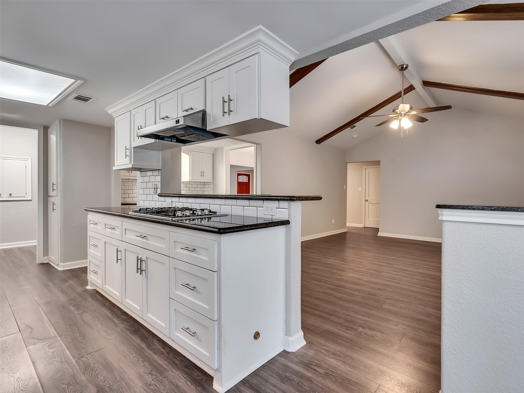 2030 Lone Rock Drive - Photo 8