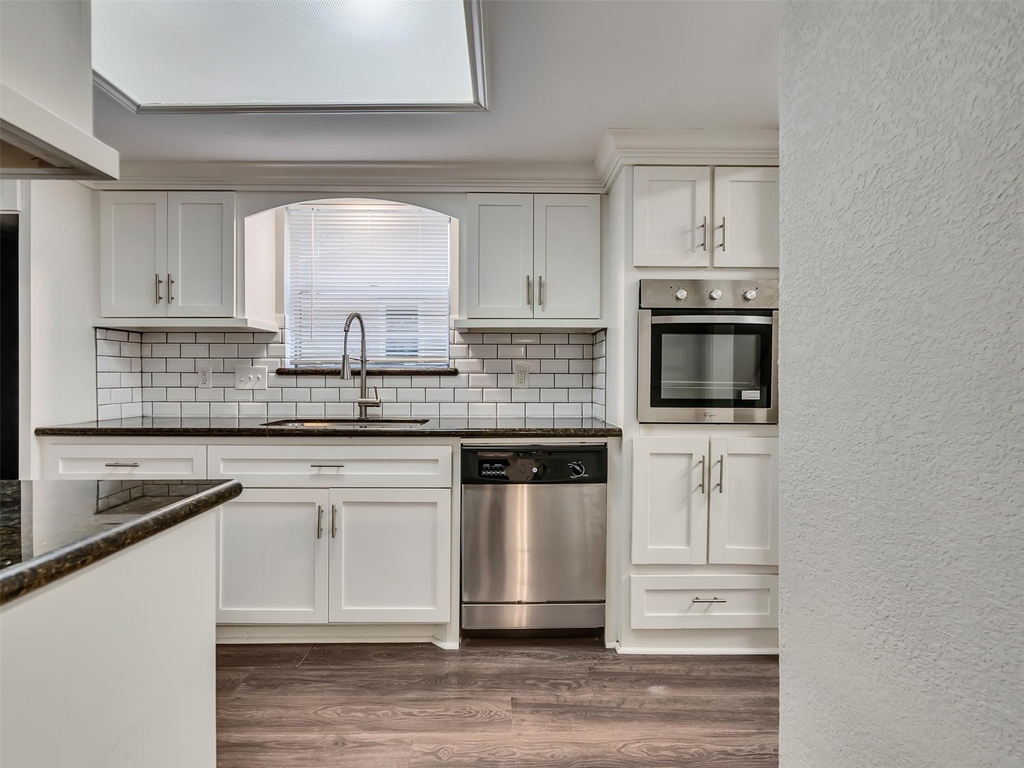 2030 Lone Rock Drive - Photo 10