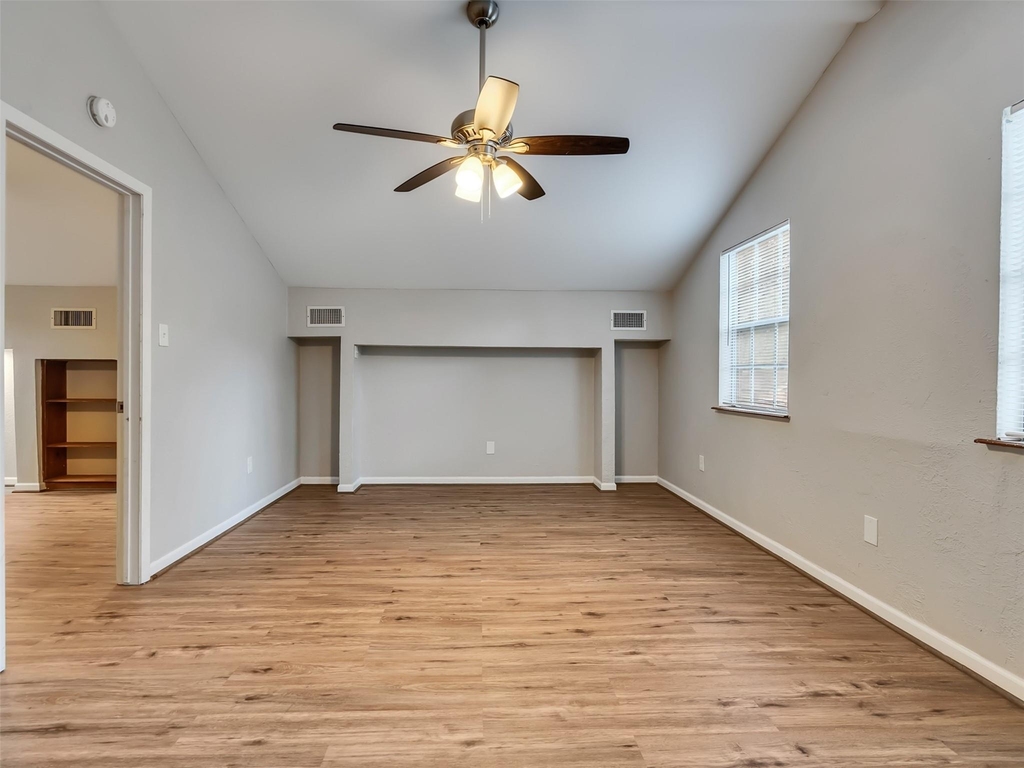 2030 Lone Rock Drive - Photo 31
