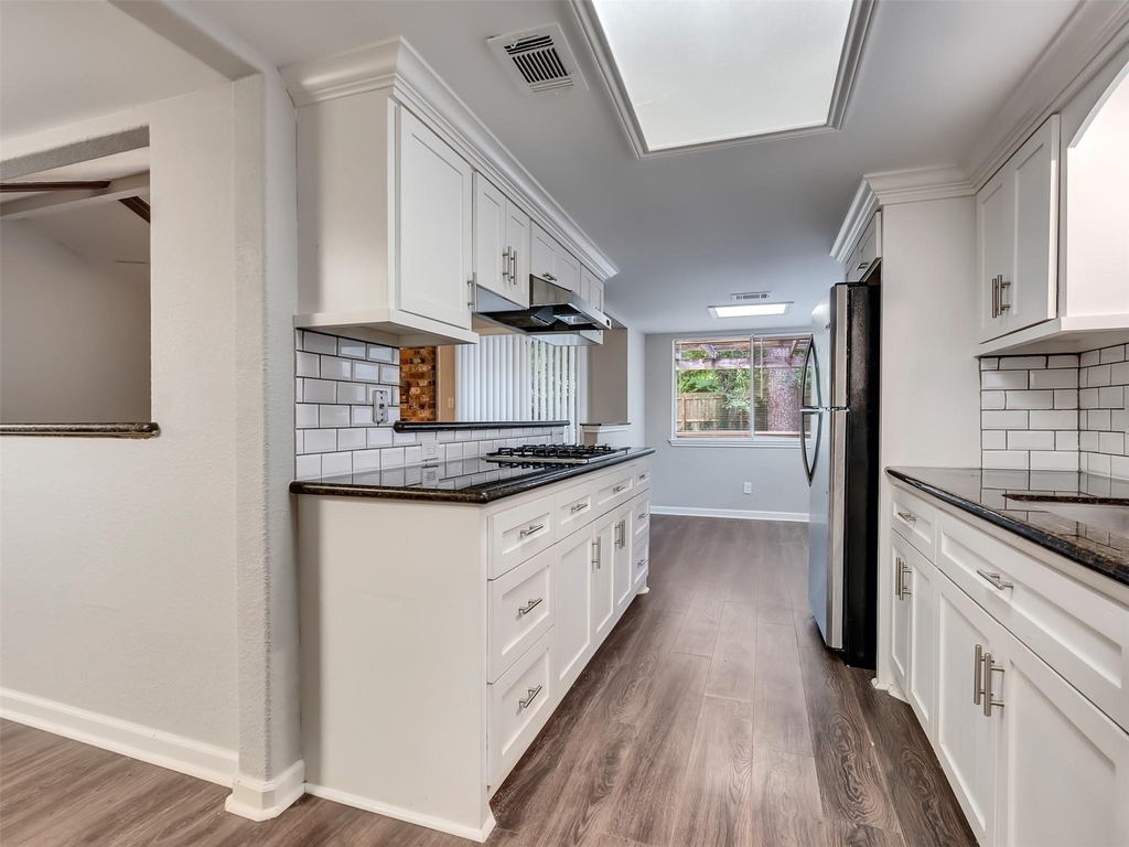 2030 Lone Rock Drive - Photo 11
