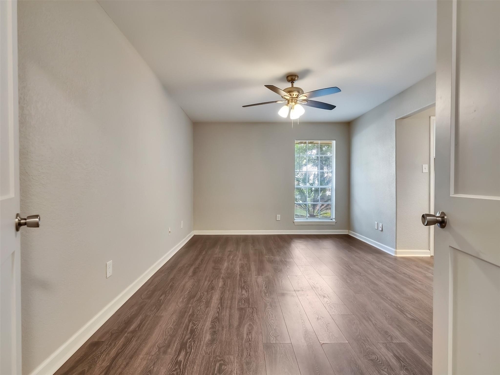 2030 Lone Rock Drive - Photo 18