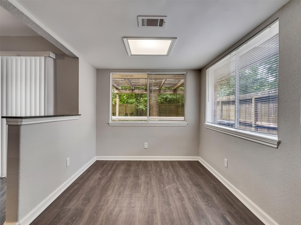 2030 Lone Rock Drive - Photo 7