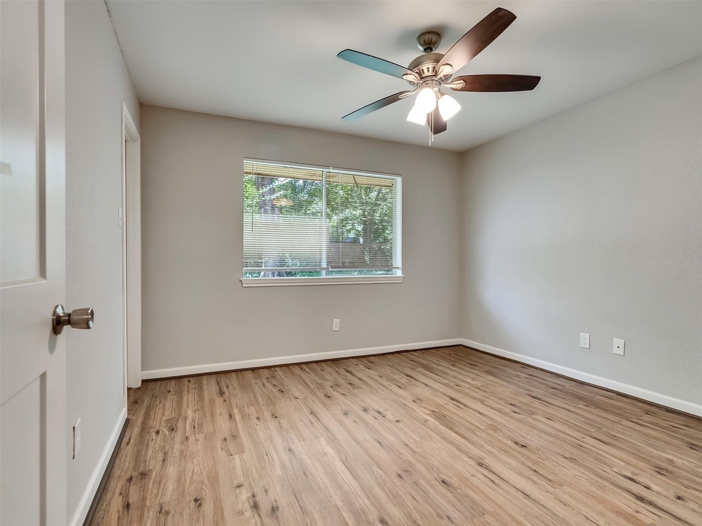 2030 Lone Rock Drive - Photo 23