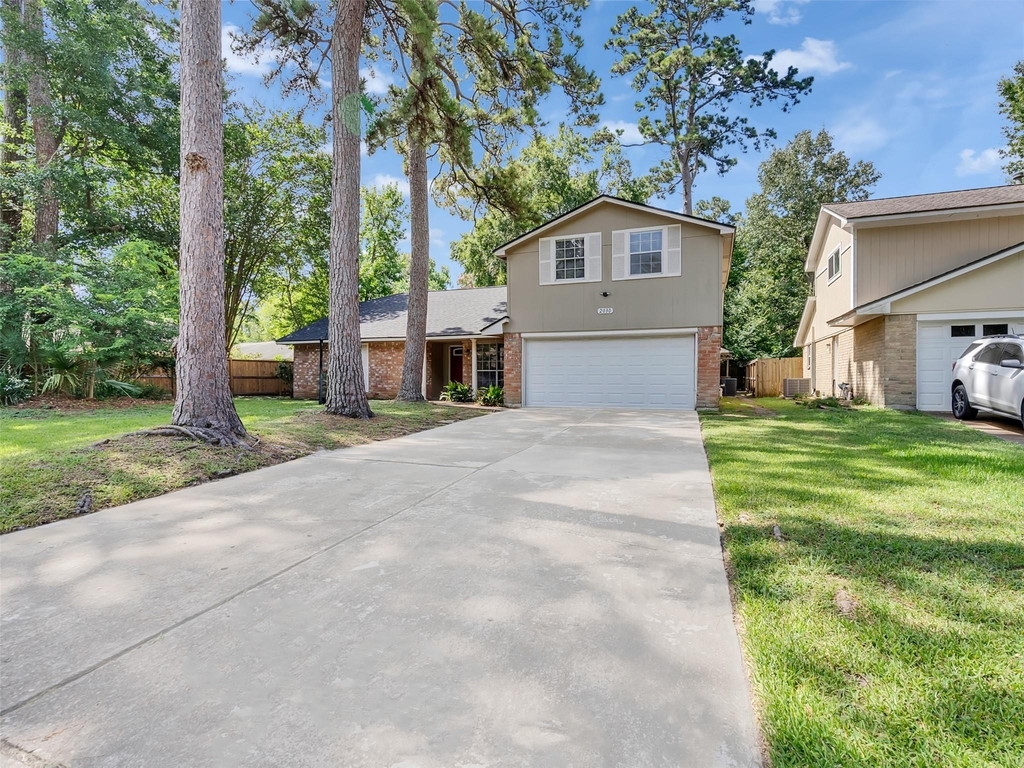 2030 Lone Rock Drive - Photo 0