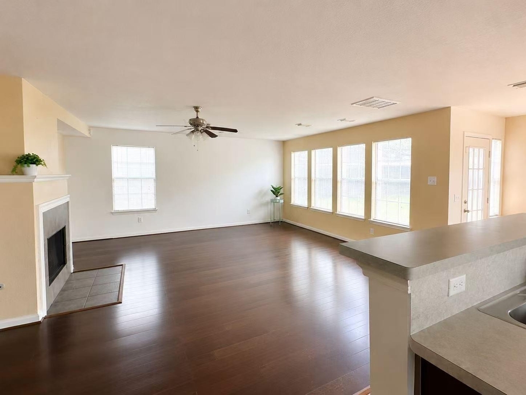 3519 Benjamin Franklin Lane - Photo 4