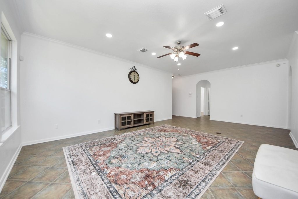 7330 Jacobs Well Drive - Photo 4