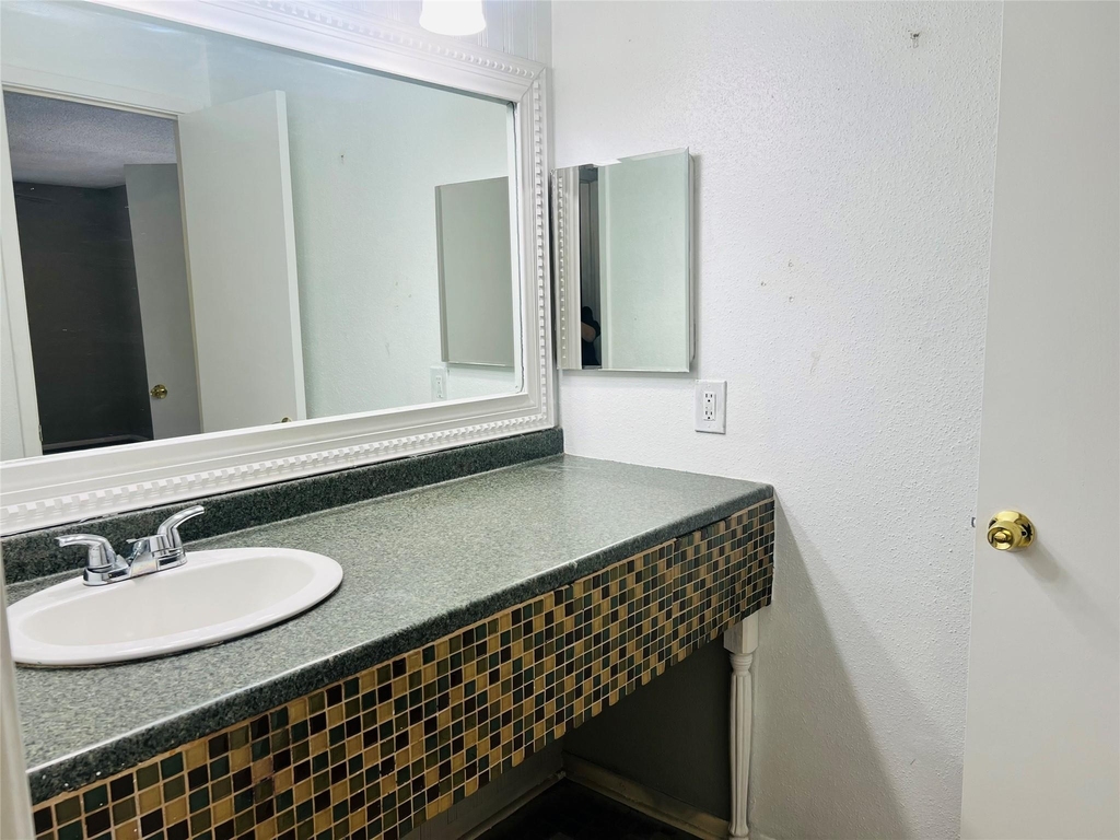 2800 Jeanetta Street - Photo 4