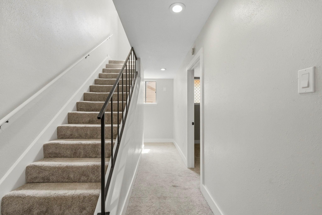 1063 Country Place Drive - Photo 25