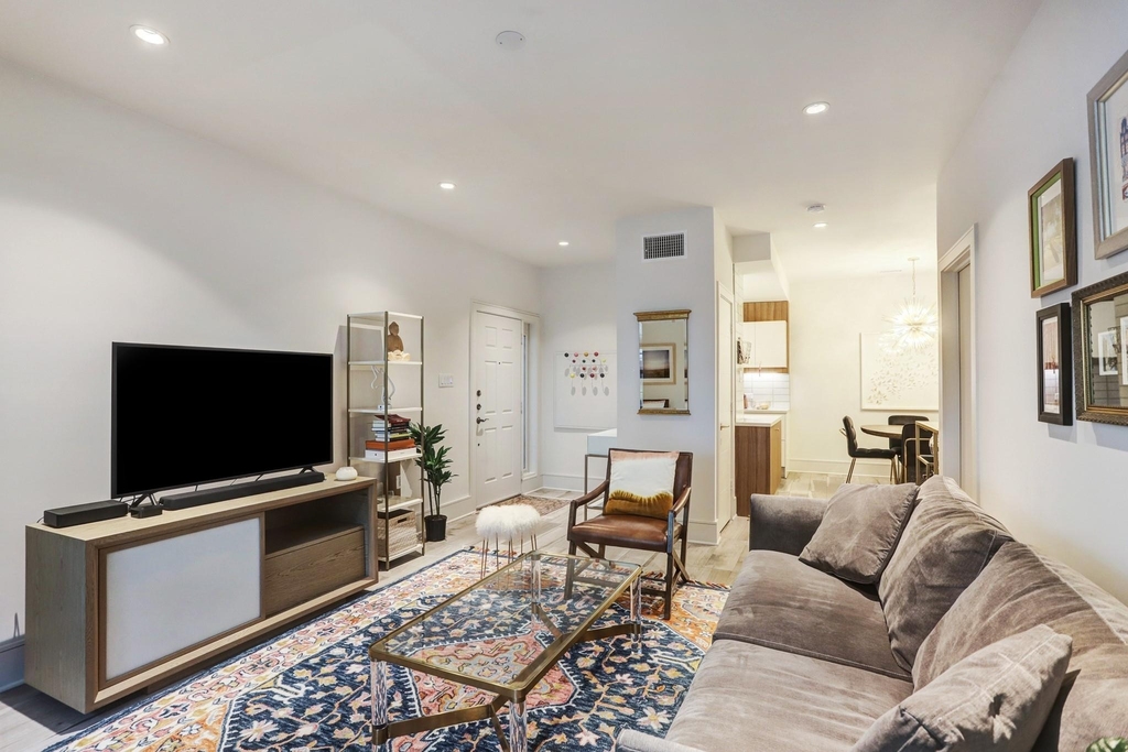 2700 Revere Street - Photo 5
