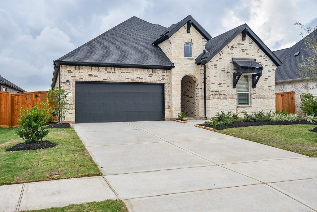 7622 Ridgeside Drive - Photo 2