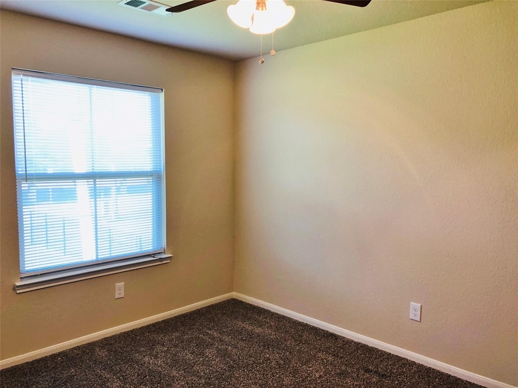 2512 S Houston Avenue - Photo 10