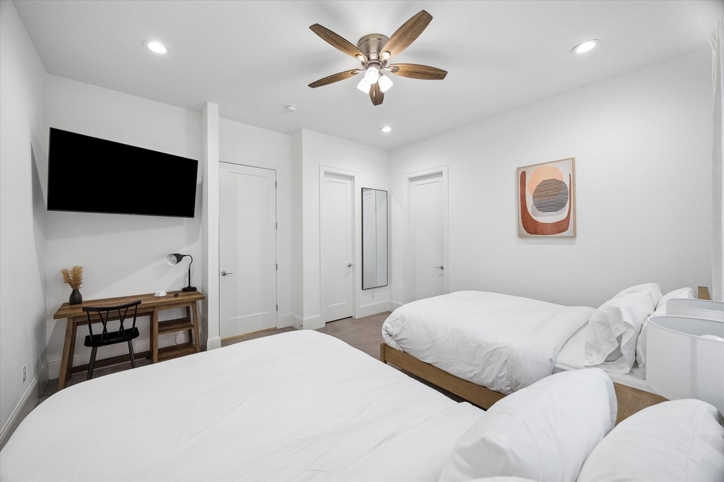 826 Nadine Street - Photo 6