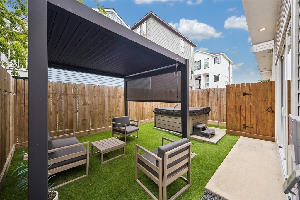826 Nadine Street - Photo 4