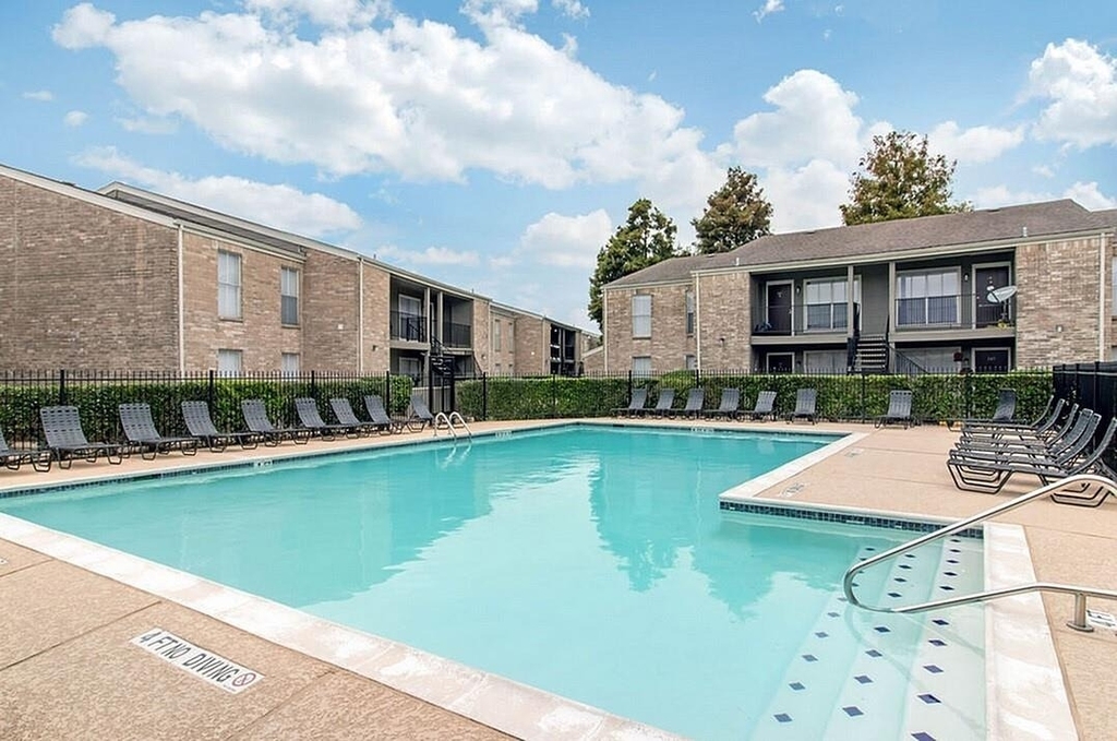 10700 Fuqua Street - Photo 8