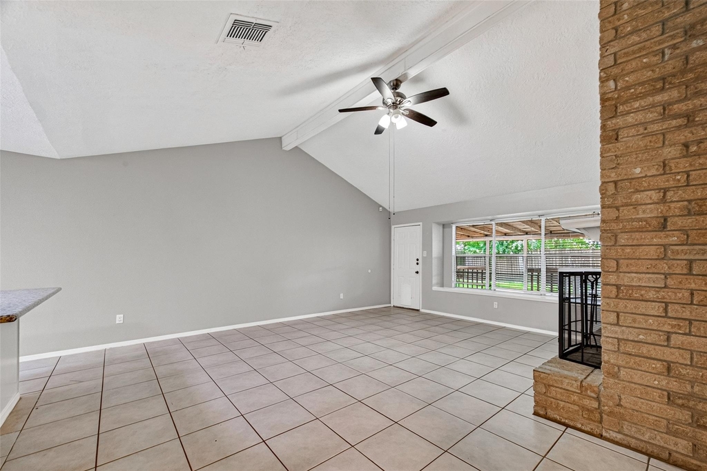 16614 Blackhawk Boulevard - Photo 5