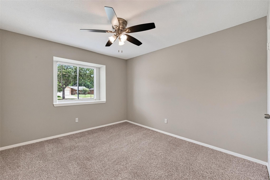 16614 Blackhawk Boulevard - Photo 18