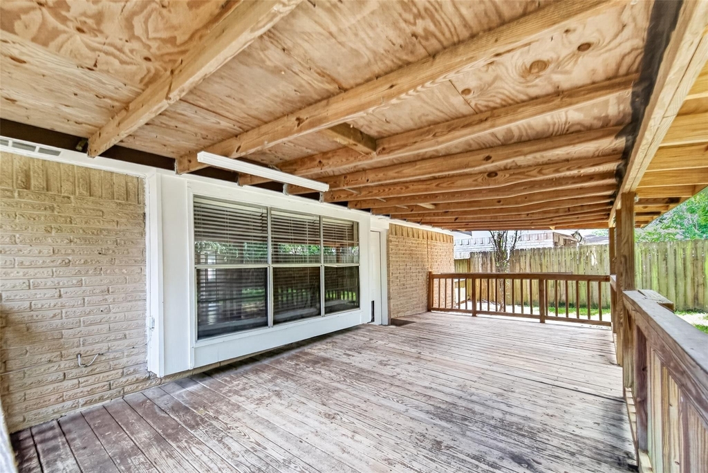 16614 Blackhawk Boulevard - Photo 24