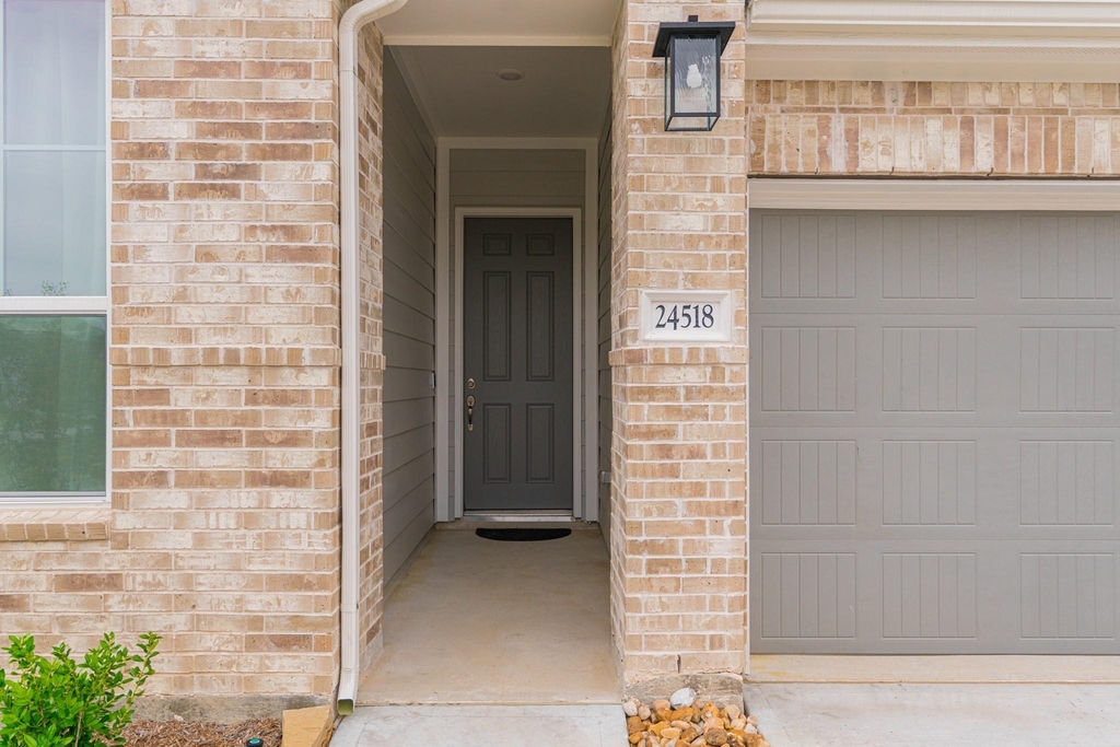 24518 Keswick Valley Way - Photo 4