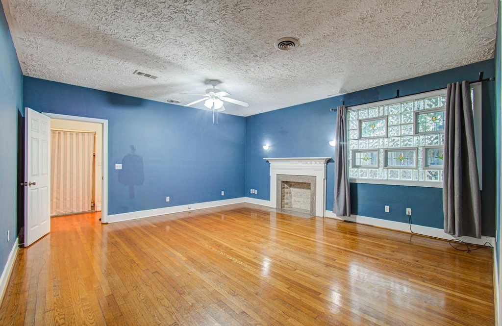 5419 Gulfton Street - Photo 4