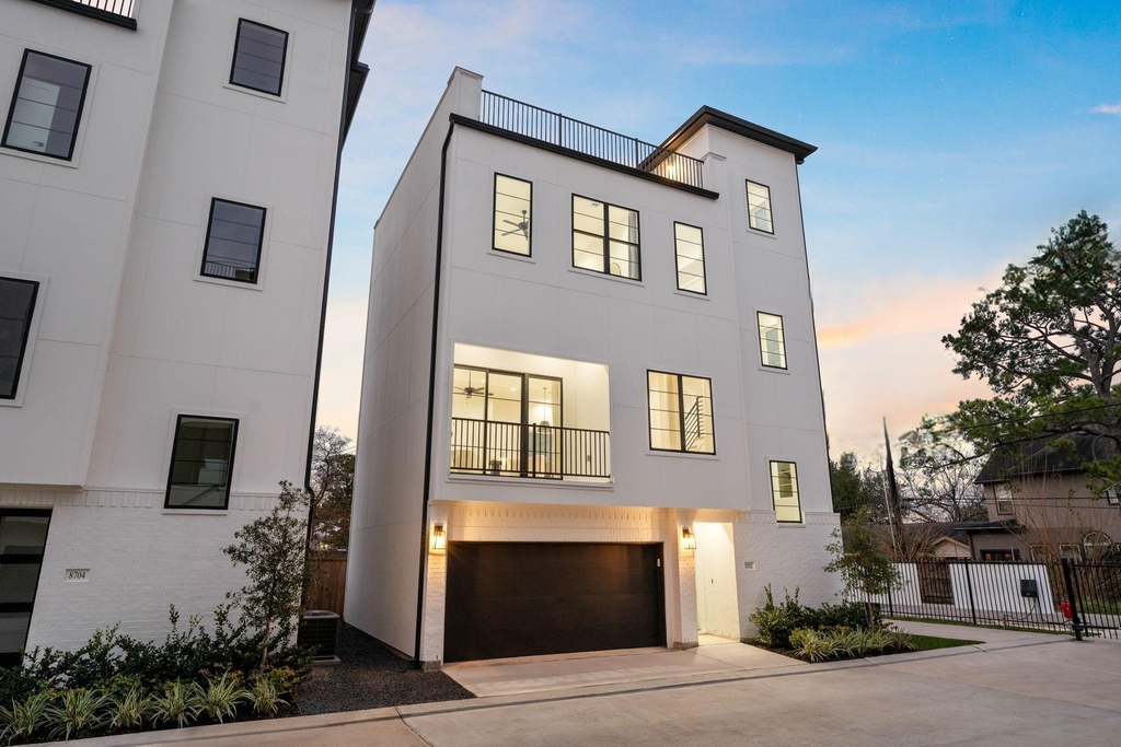 8706 Ojeman Villas Drive - Photo 3