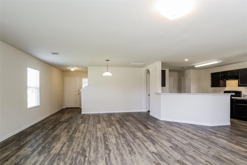 9910 Piave Drive - Photo 4
