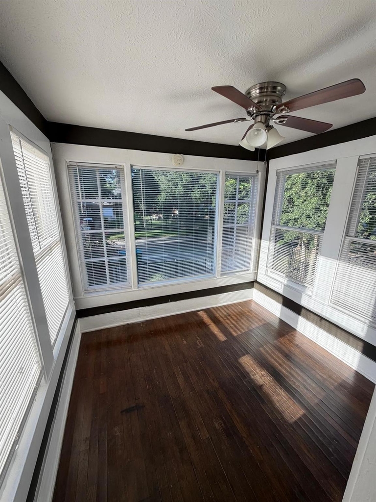 4334 Polk Street - Photo 2