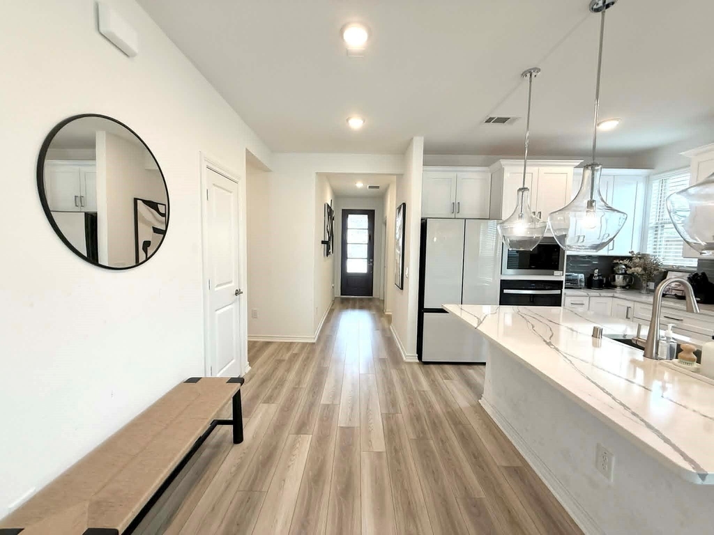 1301 Tan Gable Ln - Photo 5