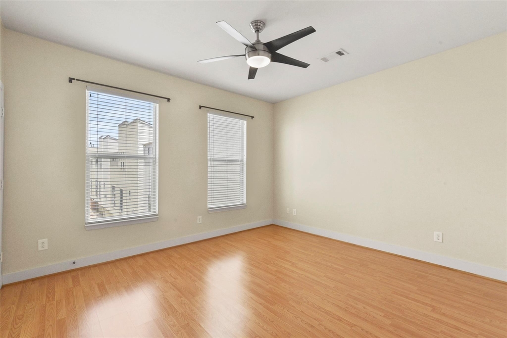 901 Roy Street - Photo 16
