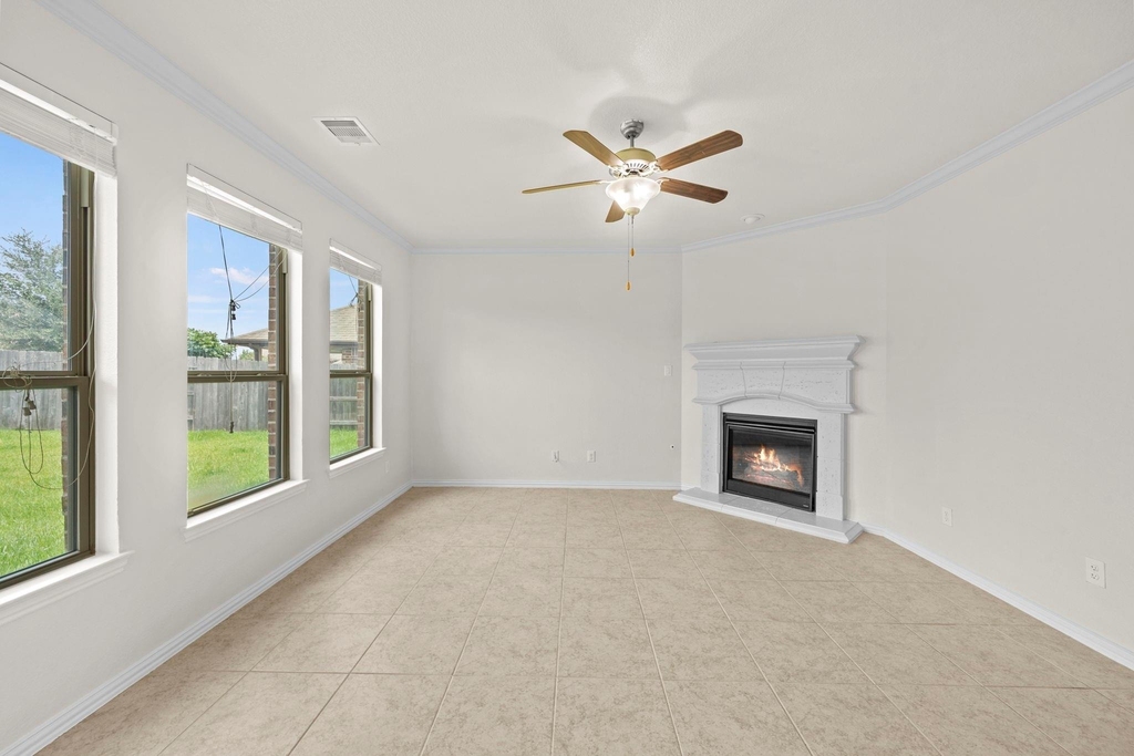 8026 Caden Mills Lane - Photo 21