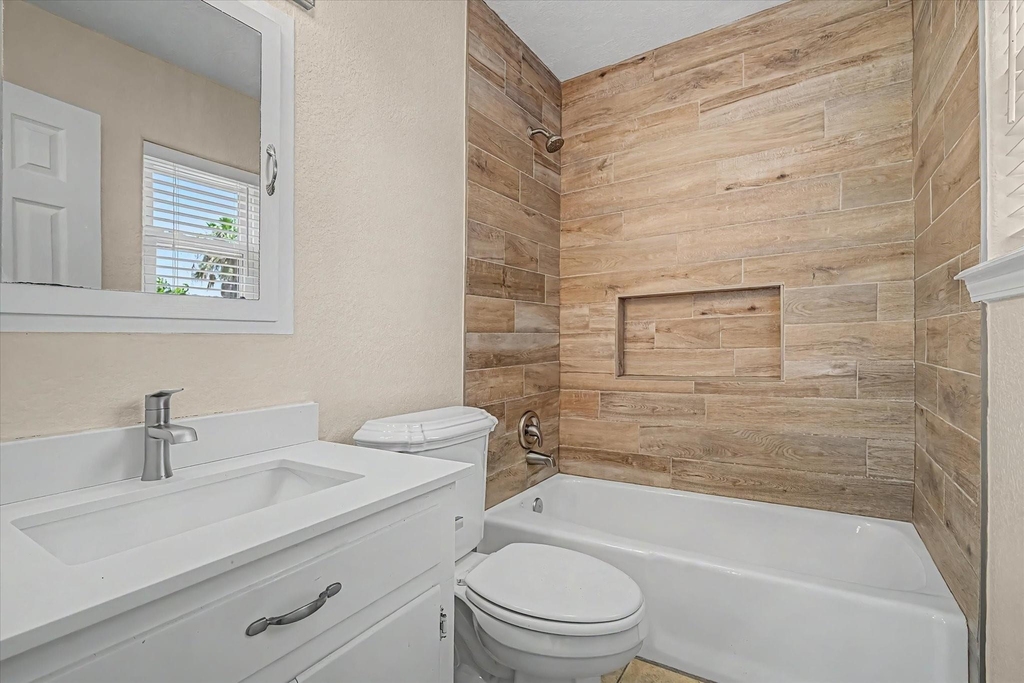 827 Pickney Avenue - Photo 21