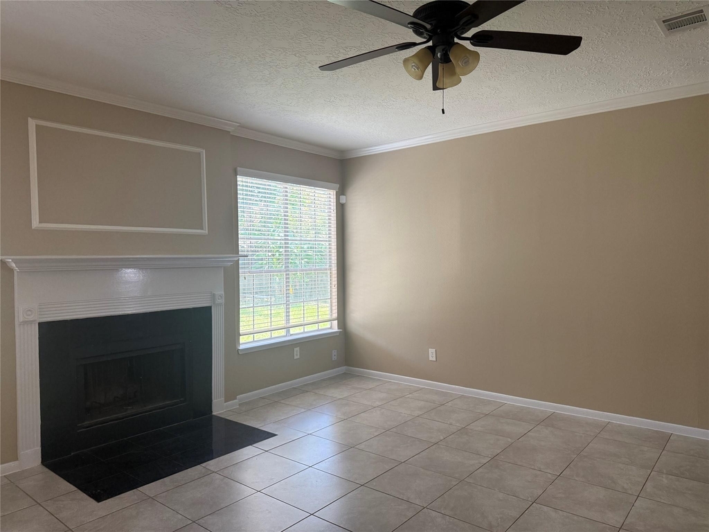 4727 Heritage Country Lane - Photo 0