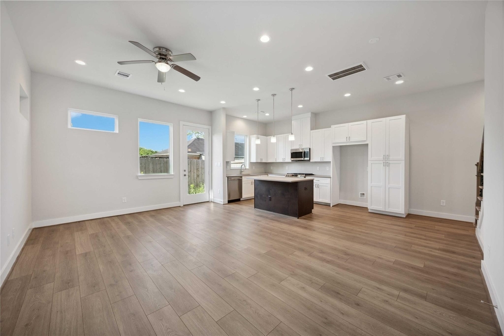 321 Charlock Street - Photo 20