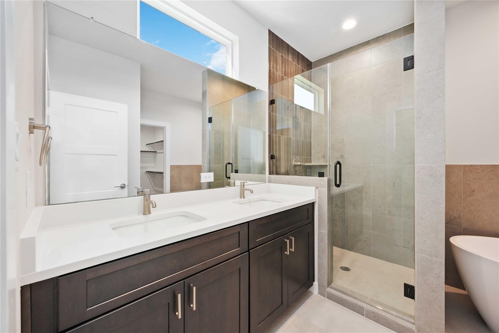 321 Charlock Street - Photo 28
