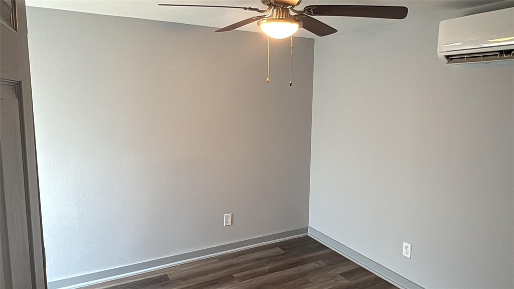 10209 Wiggins Street - Photo 3