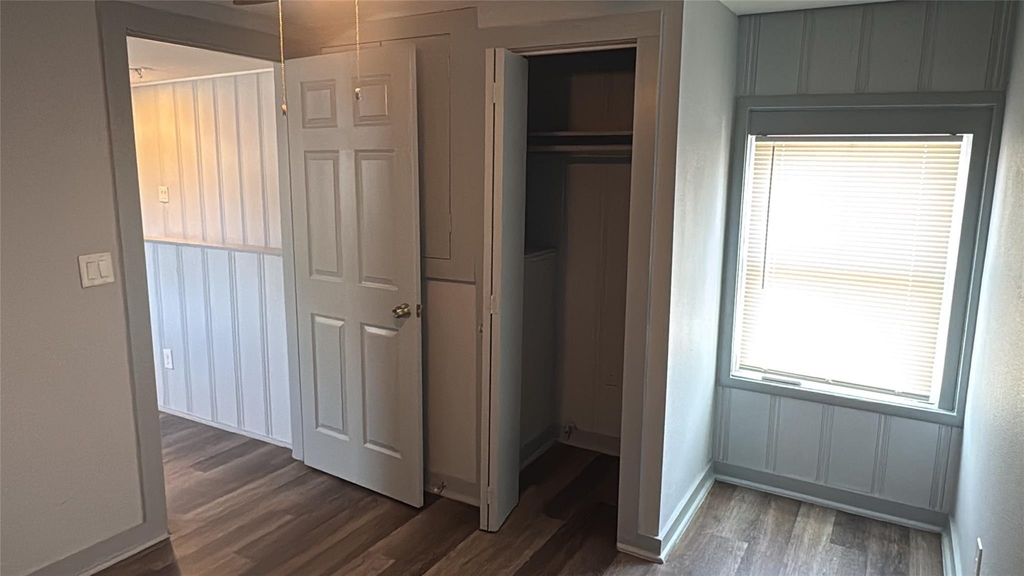 10209 Wiggins Street - Photo 2