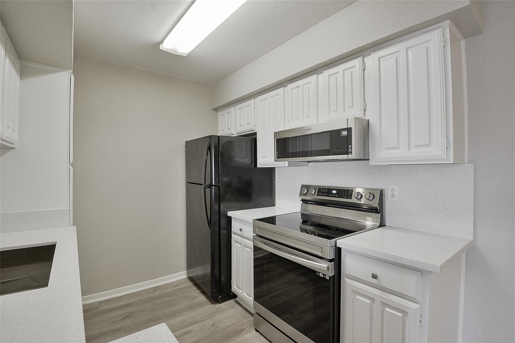12955 Woodforest Boulevard - Photo 11